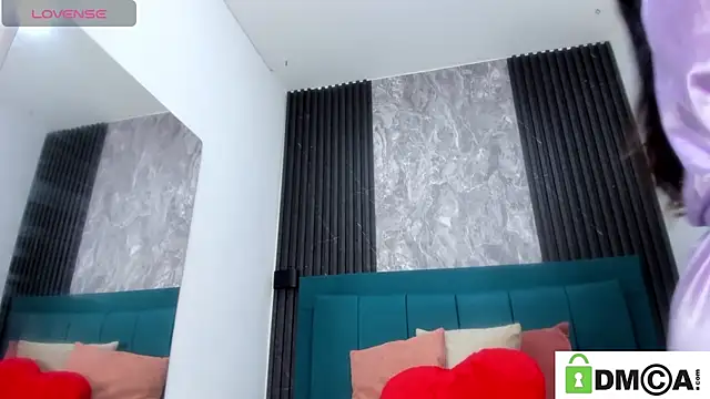 charlotte lux1 online show from 05-29-26, 12:00