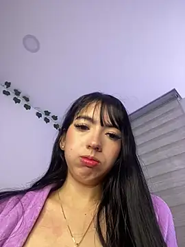 Snapshot of JeyLuxx chatting on 07-14-26, 06:40 JeyLuxx online show from 07-14-26, 06:40