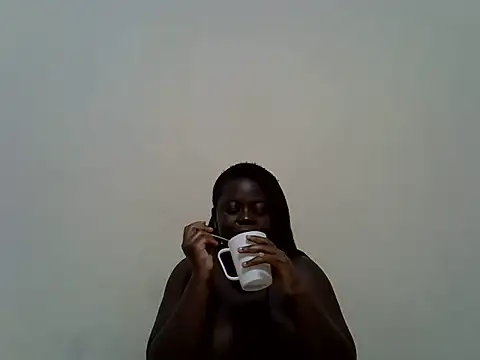Snapshot of berrynova chatting on 06-19-26, 11:20 berrynova online show from 06-19-26, 11:20