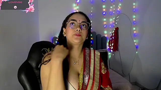 Snapshot of farah_samira chatting on 07-10-26, 07:14 farah samira online show from 07-10-26, 07:14