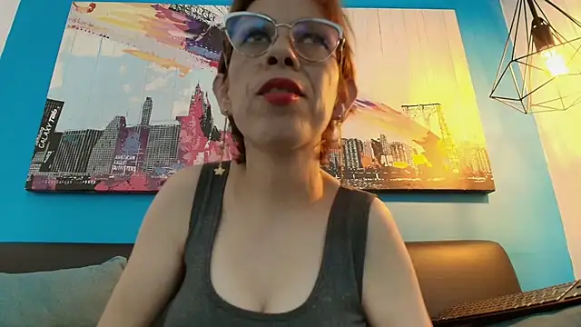Snapshot of Madame_mature1 chatting on 06-25-26, 03:39 Madame mature1 online show from 06-25-26, 03:39