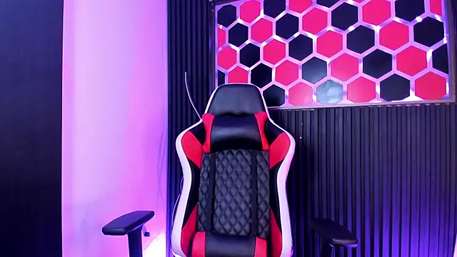 SantyFoxxs online show from 06-15-26, 03:51