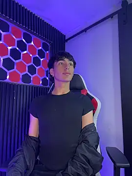 SantyFoxxs online show from 06-04-26, 03:55