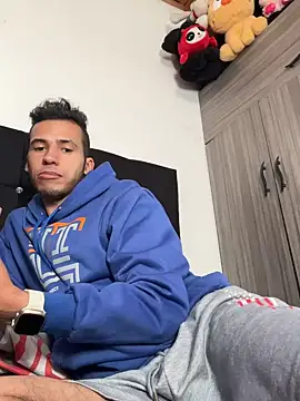 Liamsexy20 online show from 05-27-26, 10:06