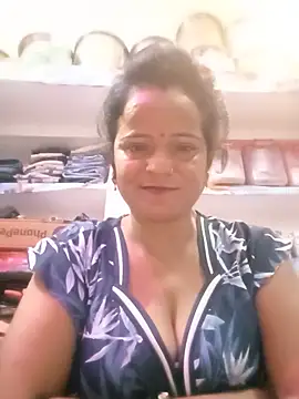 Snapshot of Cut_payi chatting on 06-14-26, 09:27 Cut payi online show from 06-14-26, 09:27