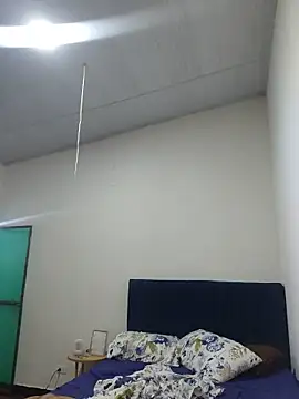 Snapshot of Young-Soo chatting on 06-14-26, 08:21 Young-Soo online show from 06-14-26, 08:21