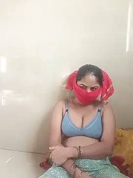 Snapshot of sakshi_moni chatting on 06-10-26, 02:02 sakshi moni online show from 06-10-26, 02:02