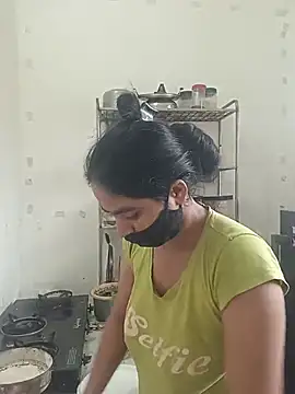Snapshot of sakshi_moni chatting on 07-19-26, 03:26 sakshi moni online show from 07-19-26, 03:26