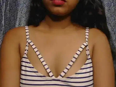Snapshot of babe-_kammo chatting on 05-31-26, 05:46 babe- kammo online show from 05-31-26, 05:46