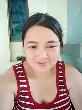 Snapshot of Giee00 chatting on 05-28-26, 10:00 Giee00 online show from 05-28-26, 10:00