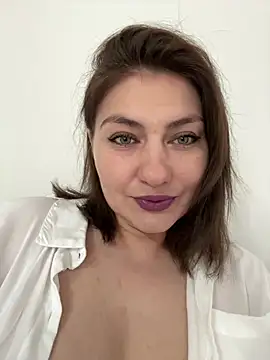 Snapshot of babyella13 chatting on 06-29-26, 11:54 babyella13 online show from 06-29-26, 11:54