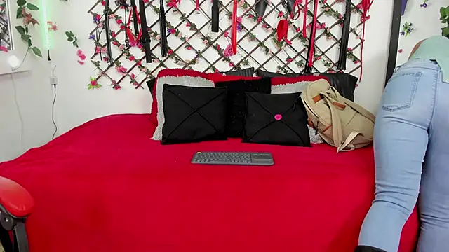 kimmy wold online show from 05-28-26, 01:06