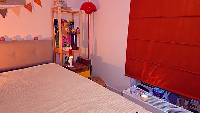 Snapshot of come_in_bed chatting on 07-16-26, 03:53 come in bed online show from 07-16-26, 03:53