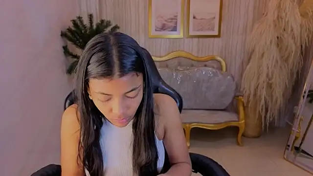 valentina gomez s online show from 07-11-26, 12:38