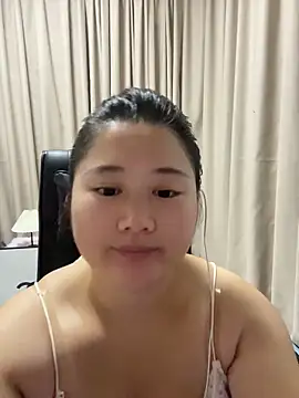 Snapshot of Luckysisi-s chatting on 06-03-26, 11:44 Luckysisi-s online show from 06-03-26, 11:44
