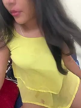 Snapshot of Aalya_B chatting on 07-29-26, 01:43 Aalya B online show from 07-29-26, 01:43