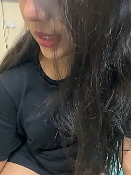 Snapshot of Aalya_B chatting on 07-12-26, 08:59 Aalya B online show from 07-12-26, 08:59