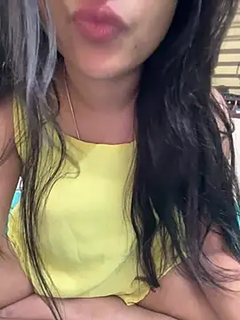 Snapshot of Aalya_B chatting on 07-08-26, 09:43 Aalya B online show from 07-08-26, 09:43