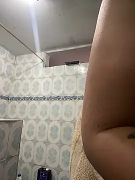 Snapshot of -Cattleya- chatting on 06-18-26, 02:33 -Cattleya- online show from 06-18-26, 02:33