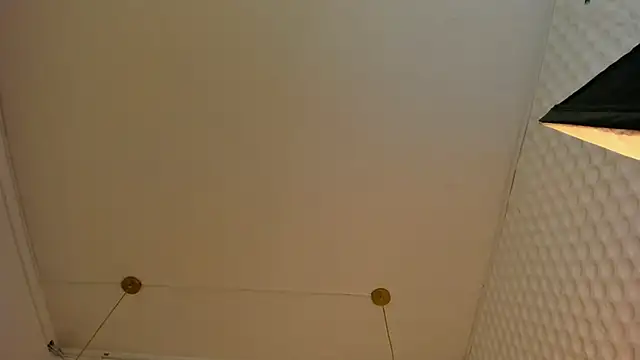 Snapshot of kloe_williams_ chatting on 05-31-26, 01:50 kloe williams online show from 05-31-26, 01:50