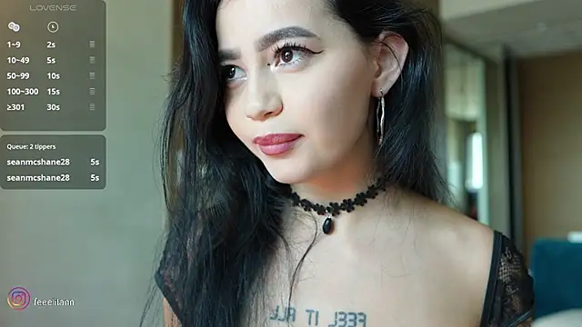Snapshot of feelitann chatting on 06-11-26, 05:26 feelitann online show from 06-11-26, 05:26