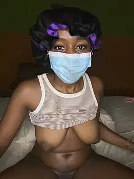 Snapshot of sexycoupp chatting on 06-18-26, 12:20 sexycoupp online show from 06-18-26, 12:20