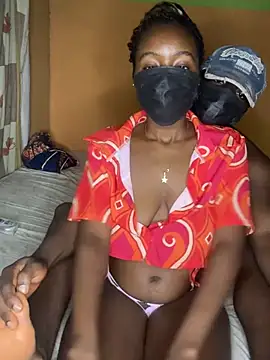 Snapshot of sexycoupp chatting on 07-13-26, 10:31 sexycoupp online show from 07-13-26, 10:31