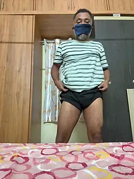 Snapshot of syntaxbear chatting on 07-31-26, 05:51 syntaxbear online show from 07-31-26, 05:51