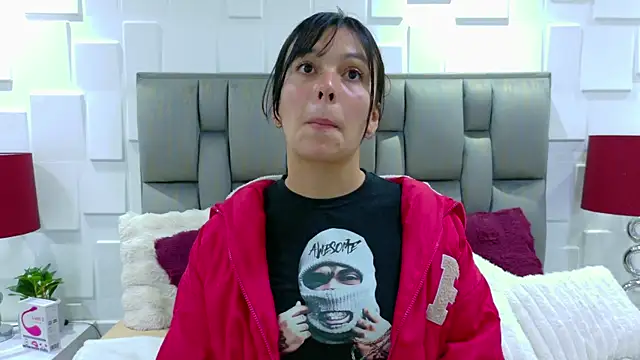 ValerieNoir  online show from 05-29-26, 12:00