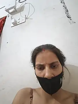 Snapshot of Neha-ji chatting on 06-16-26, 12:16 Neha-ji online show from 06-16-26, 12:16