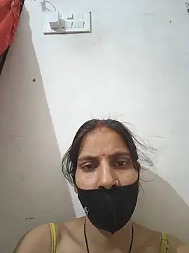 Snapshot of Neha-ji chatting on 07-03-26, 04:57 Neha-ji online show from 07-03-26, 04:57