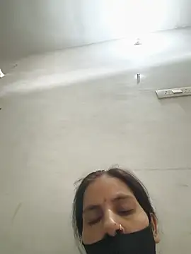 Snapshot of Neha-ji chatting on 07-07-26, 05:43 Neha-ji online show from 07-07-26, 05:43