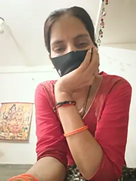 Snapshot of Neha-ji chatting on 07-06-26, 06:42 Neha-ji online show from 07-06-26, 06:42