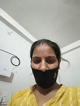 Snapshot of Neha-ji chatting on 06-25-26, 05:29 Neha-ji online show from 06-25-26, 05:29