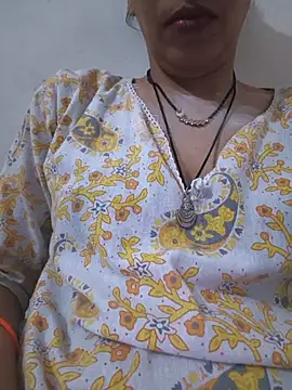 Snapshot of Neha-ji chatting on 07-12-26, 02:51 Neha-ji online show from 07-12-26, 02:51