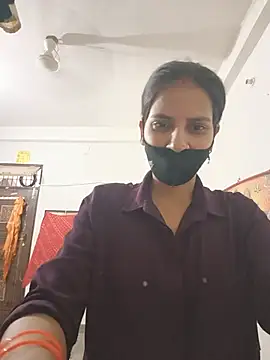 Snapshot of Neha-ji chatting on 06-27-26, 12:16 Neha-ji online show from 06-27-26, 12:16
