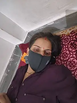 Snapshot of Neha-ji chatting on 06-02-26, 06:30 Neha-ji online show from 06-02-26, 06:30