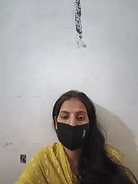 Snapshot of Neha-ji chatting on 06-12-26, 04:10 Neha-ji online show from 06-12-26, 04:10