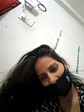 Snapshot of Neha-ji chatting on 06-15-26, 04:23 Neha-ji online show from 06-15-26, 04:23