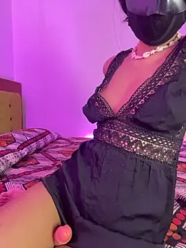 Snapshot of Mia_Zey chatting on 06-10-26, 04:46 Mia Zey online show from 06-10-26, 04:46