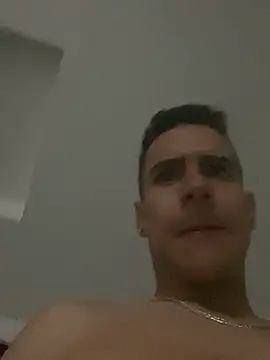Snapshot of jhuan99 chatting on 07-10-26, 06:41 jhuan99 online show from 07-10-26, 06:41