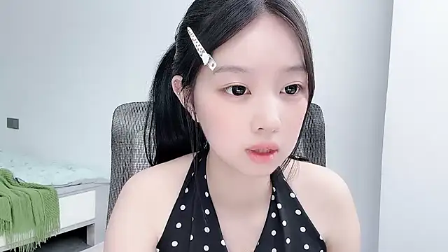 Yoyo33355 online show from 07-10-26, 03:06
