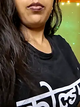 Snapshot of Miss_Aaisha chatting on 06-16-26, 02:39 Miss Aaisha online show from 06-16-26, 02:39