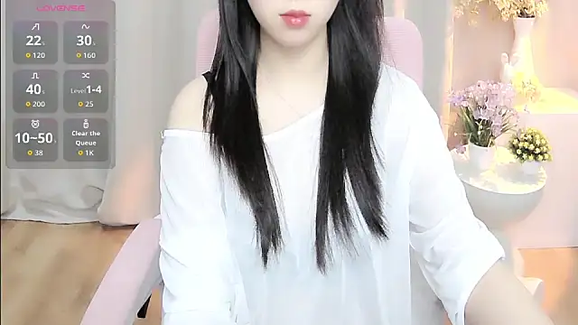 Snapshot of shynana chatting on 06-18-26, 09:14 shynana online show from 06-18-26, 09:14