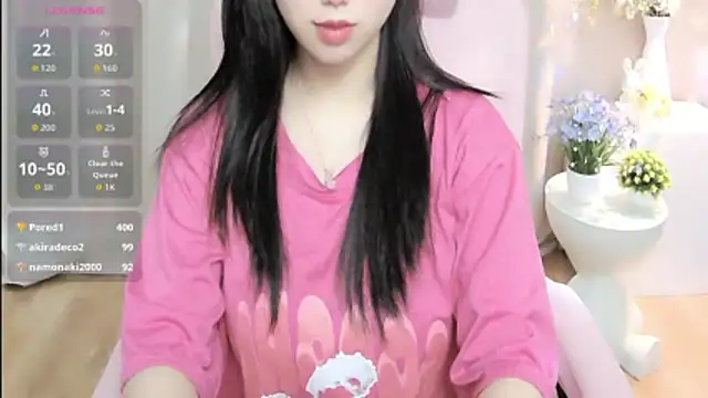 Snapshot of shynana chatting on 06-12-26, 01:09 shynana online show from 06-12-26, 01:09