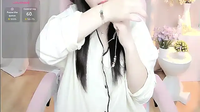 Snapshot of shynana chatting on 07-03-26, 01:12 shynana online show from 07-03-26, 01:12