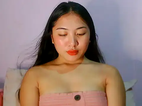 Snapshot of cutie_princess88 chatting on 06-19-26, 05:30 cutie princess88 online show from 06-19-26, 05:30