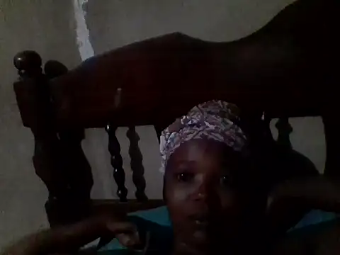 Snapshot of mommysmiley1234 chatting on 06-19-26, 02:17 mommysmiley1234 online show from 06-19-26, 02:17