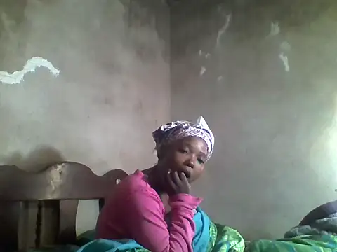 Snapshot of mommysmiley1234 chatting on 06-06-26, 05:56 mommysmiley1234 online show from 06-06-26, 05:56
