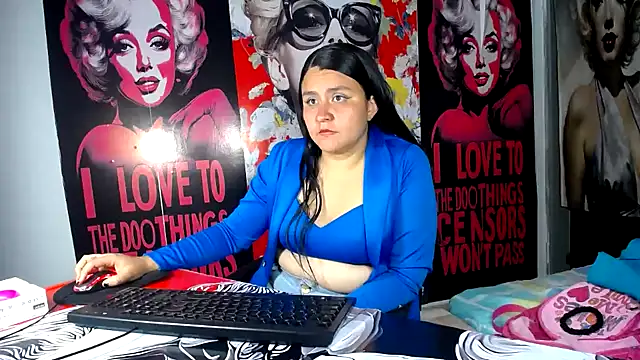 Snapshot of BaddieLuxe_ chatting on 05-24-26, 10:15 BaddieLuxe online show from 05-24-26, 10:15